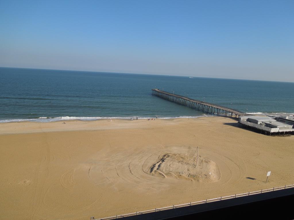 The Breakers Resort Inn فيرجينيا بيتش الغرفة الصورة